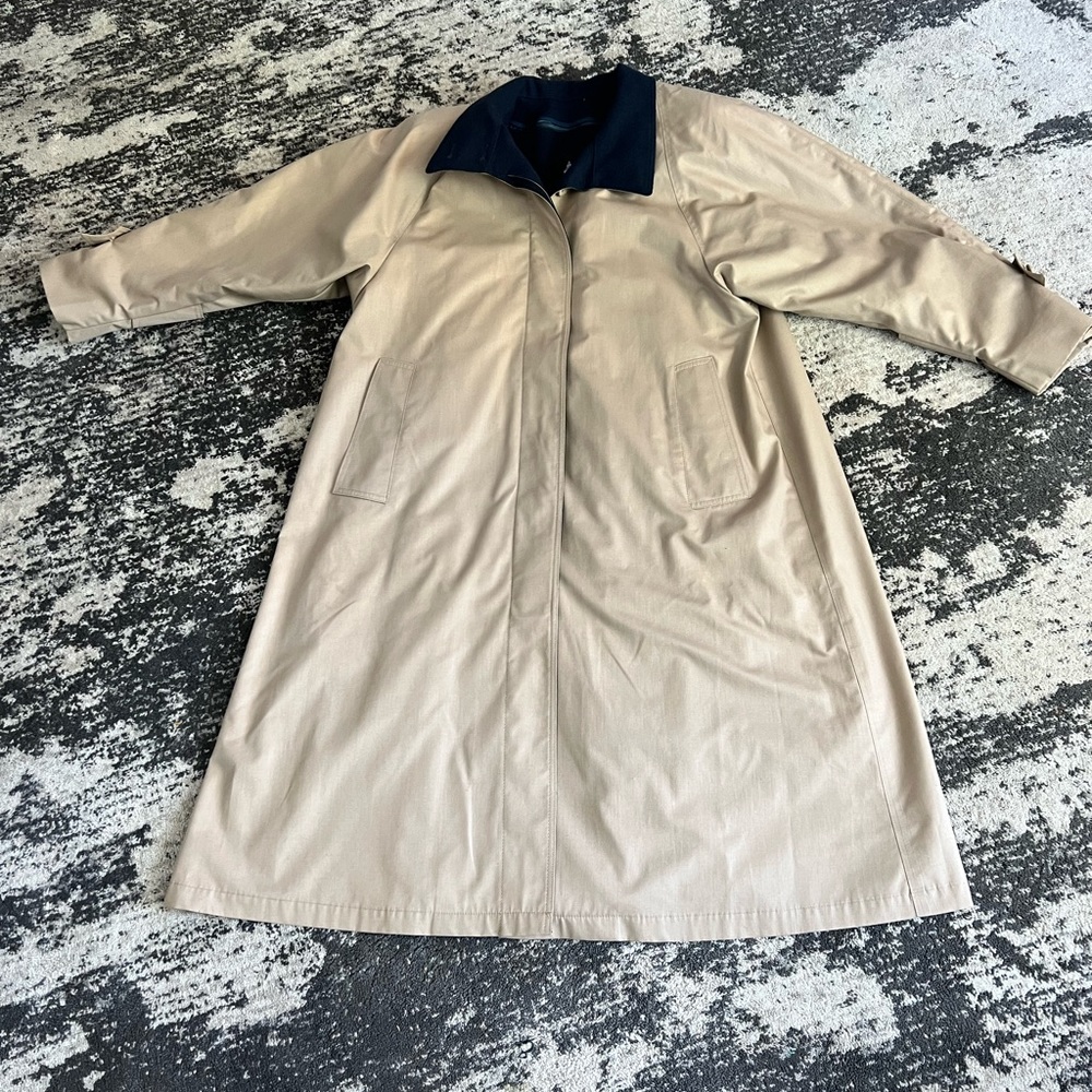 London Fog Women’s Trench coat removable liner pre owned khaki size 4P